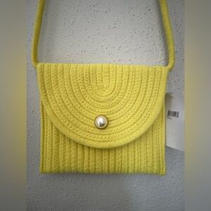 Bon Voyage Bolsa Crossbody Tejida Amarilla Perla NWT Boho Beach Verano
